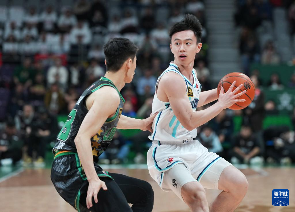 辽宁本钢发布备战花絮;加时末段官宣签约;CBA常规赛任务艰巨;阵容厚度经受考验的简单介绍 辽宁本钢发布备战花絮;加时末段官宣签约;CBA常规赛任务艰巨;阵容厚度经受考验的简单介绍